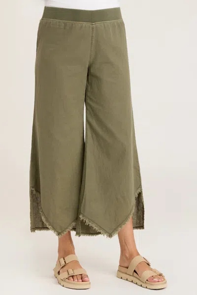 Wearables Astri Pant In Green