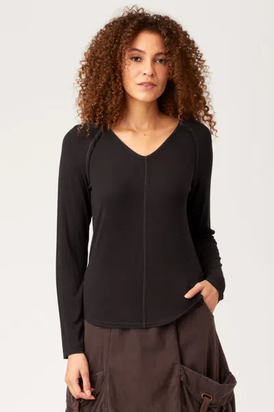 Wearables Bryant V-neck In Black