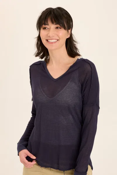 Wearables Bullock Mesh V-neck Pullover In Blue