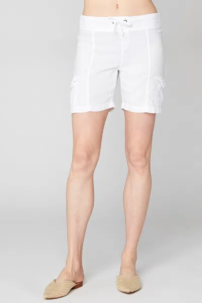 Wearables Flint 2-pocket Short In White