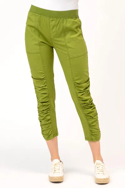 Wearables Geyser Crop In Green