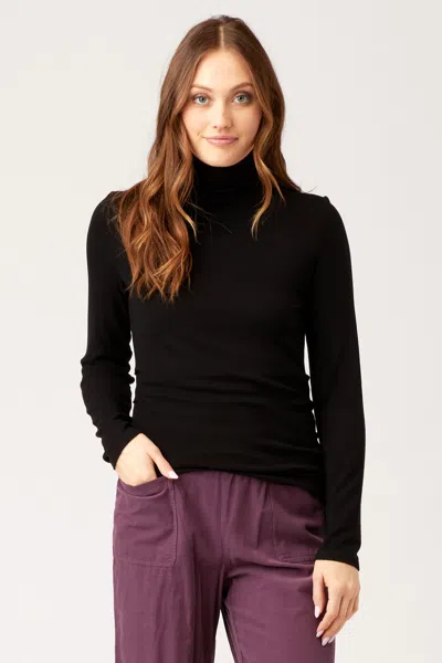 Wearables Lilis Turtleneck In Black