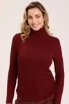 Wearables Lilis Turtleneck In Red