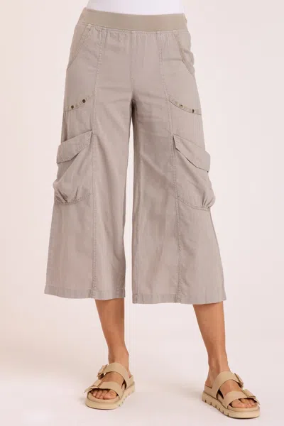 Wearables Linen Faulkner Crop In Brown