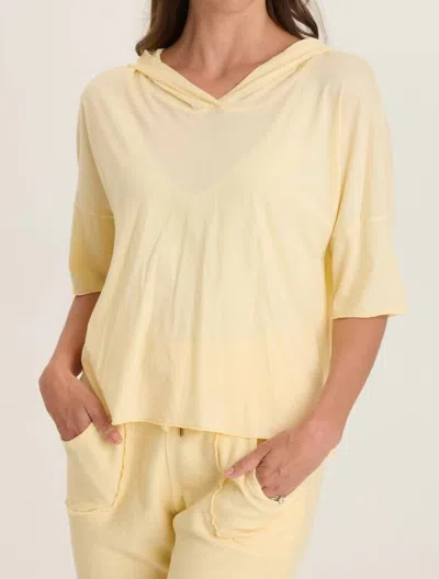 Wearables Lunaria Coen Jersey Short Sleeve Hooded Tee In Luscious Butter Yellow