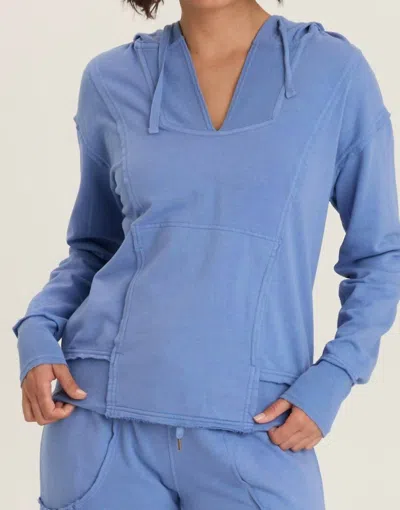 Wearables Rosalyn Fleece Casual Hoodie In Shasta Lake In Blue