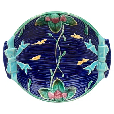 Pre-owned Wedgwood 19th Century Small Majolica Strawberries Dish  In Purple