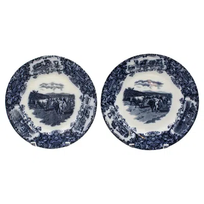 Pre-owned Wedgwood Associated Pair Of 1906-08 English  Cows Flow Blue Pattern Plates