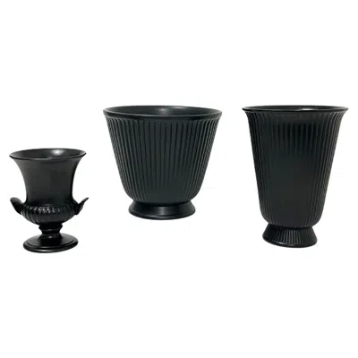 Pre-owned Wedgwood Black Ravenstone Set