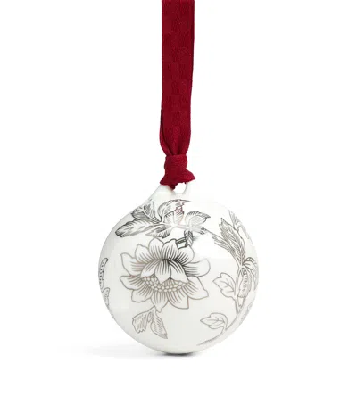 Wedgwood Fine Bone China Silver Tonquin No.2 Bauble In White