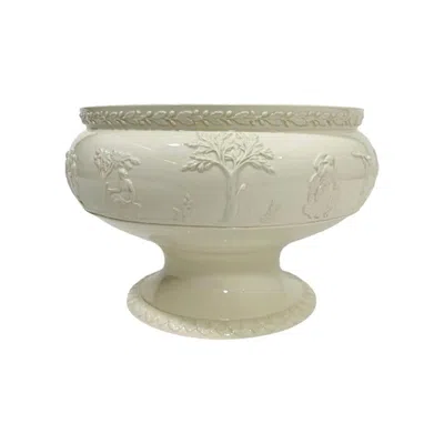 Pre-owned Wedgwood Queensware Embossed Footed Bowl, England In Sand