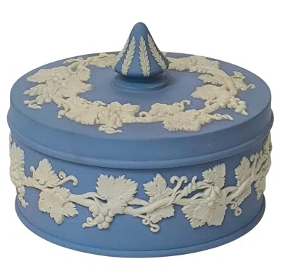 Pre-owned Wedgwood Rare  Jewelry Box, Round Light Blue Jasperware Lidded Box