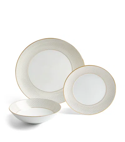 Wedgwood Set Of 12 Gio Gold Dinnerware Pieces In White