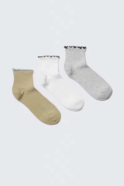 Weekday 3-pack Frill Edge Short Socks