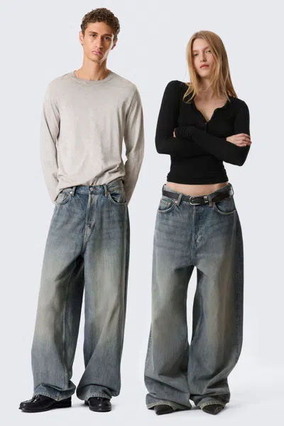 Weekday Astro Mid Rise Loose Baggy Leg Jeans In Blue