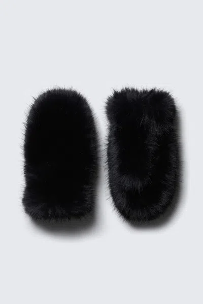 Weekday Faux Fur Mittens