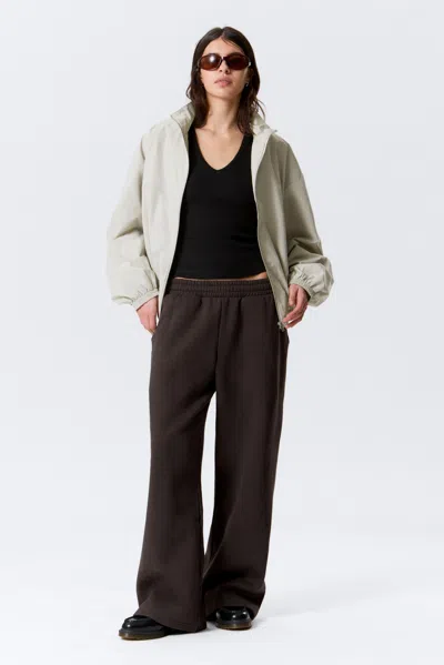 Weekday Loose Long Heavyweight Sweatpants In Brown