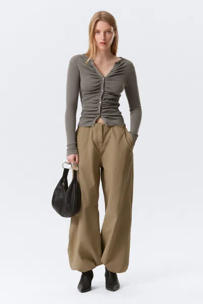 Weekday Slim Ruched Button-front Cardigan In Gray