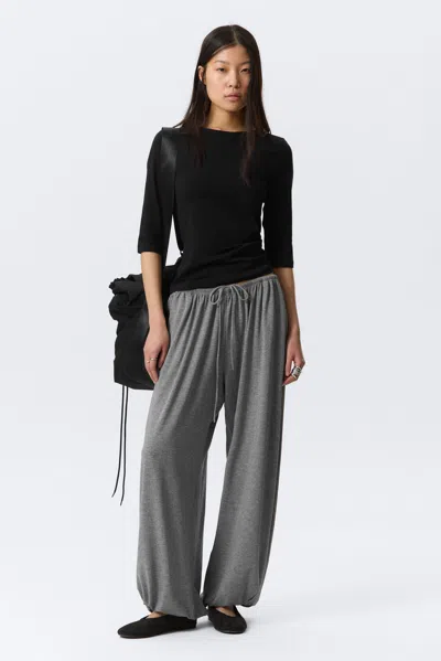 Weekday Soft Mid-rise Balloon Trousers In Gray