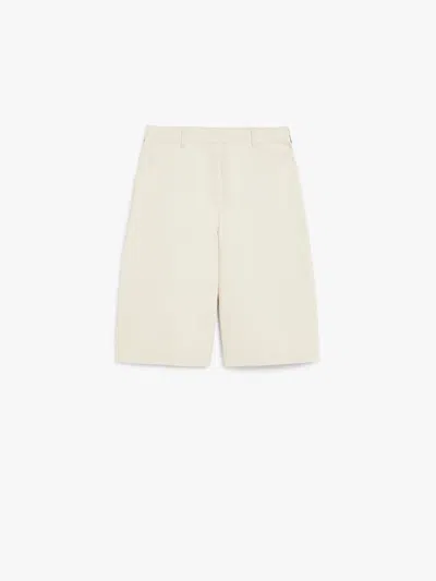 Weekend Arturo1234 In Gray