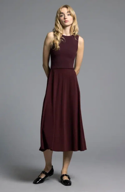 Weekend Los Angeles Ariana Sleeveless Mixed Media Midi Dress In Dark Cherry