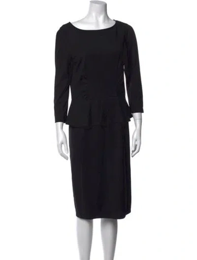 Pre-owned Weekend Max Mara Bateau Neckline Knee-length Dress In Black