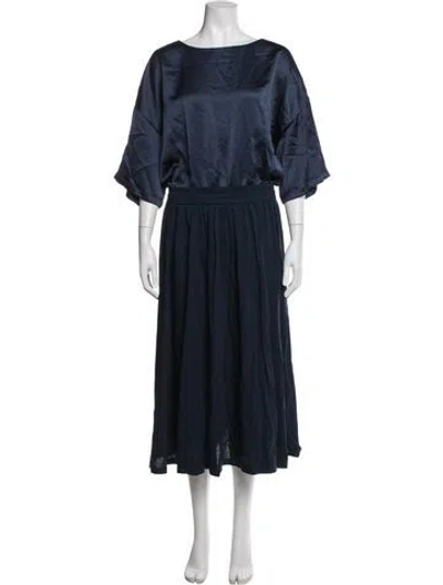 Pre-owned Weekend Max Mara Bateau Neckline Midi Length Dress In Blue