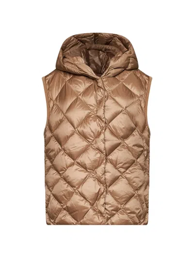 Weekend Max Mara Diamond-quilted Hooded Gilet In Brown
