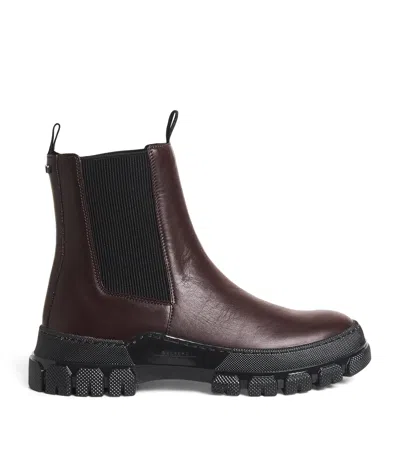 Weekend Max Mara Leather Chelsea Boots In Brown