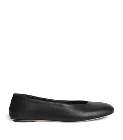 Weekend Max Mara Leather Todi Ballet Flats In Black