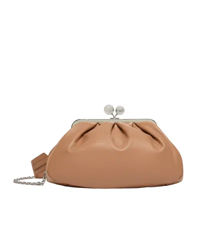 Weekend Max Mara Medium Pasticcino Shoulder Bag In Nudo