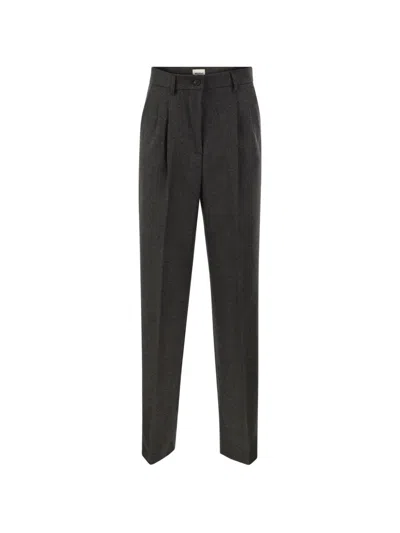 Weekend Max Mara Pleated Tapered Trousers In Black