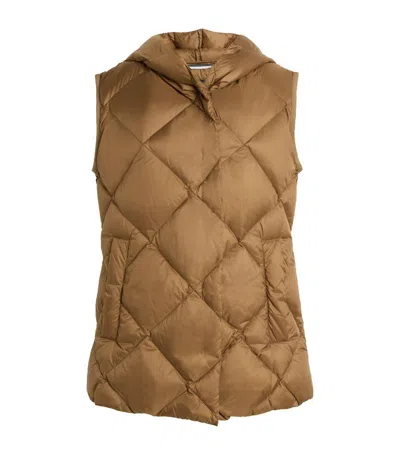 Weekend Max Mara Quilted Gilet In Beige