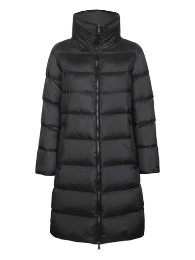 Weekend Max Mara Quilted Puffer Coat In Black