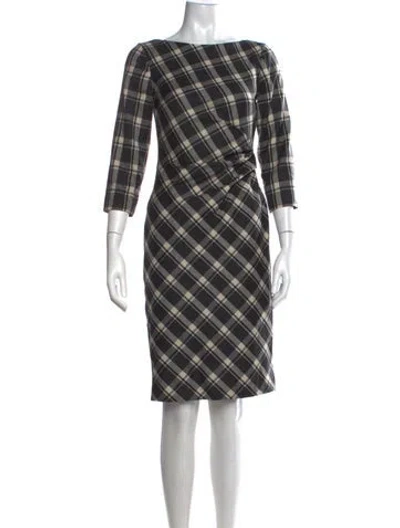 Pre-owned Weekend Max Mara Virgin Wool Knee-length Dress In Black