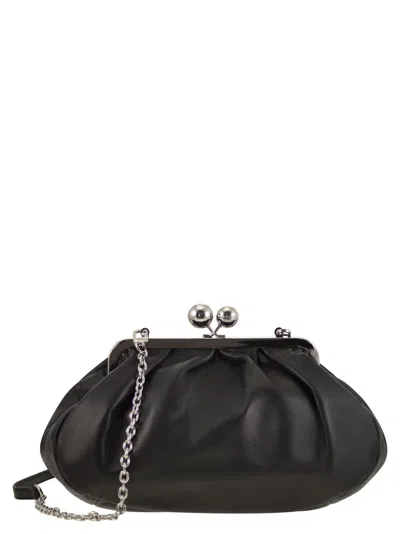 Weekend Max Mara Weekend Maxmara Cubico Medium Pastry Bag In Nappa Leather In Black