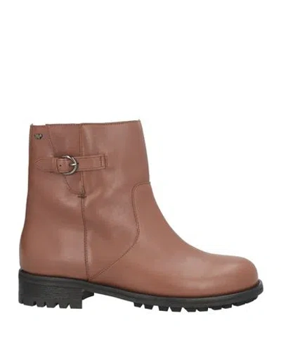 Weekend Max Mara Woman Ankle Boots Brown Size 10 Soft Leather