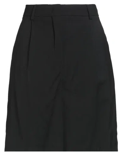 Weekend Max Mara Woman Shorts & Bermuda Shorts Black Size 12 Virgin Wool