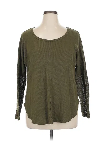 Pre-owned Weekend Suzanne Betro Long Sleeve Top Green Scoop Neck Tops