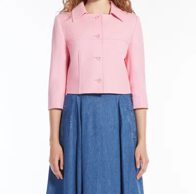 Weekend Ussita In Pattern