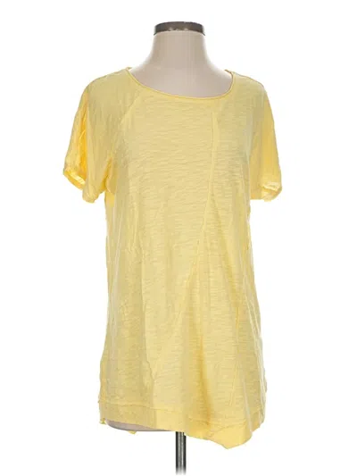 Pre-owned Weekends By Chico's Short Sleeve T-shirt In Yellow