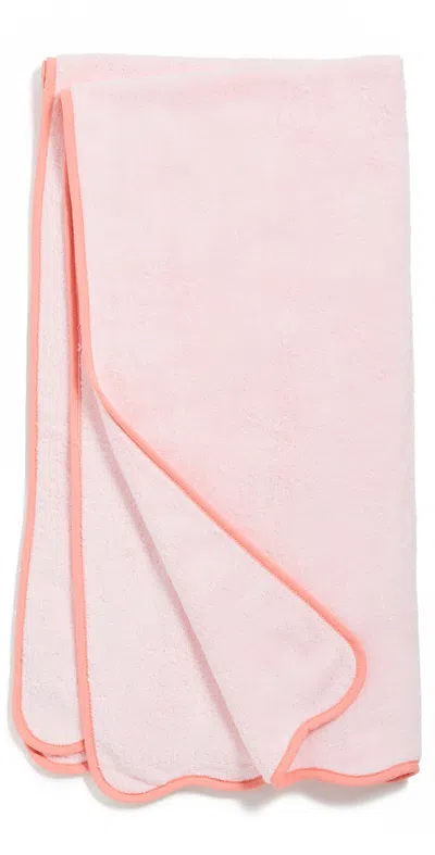 Weezie Scallop Bath Towel Light Pink