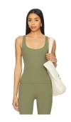 Wellbeing + Beingwell Kenzie Micro Rib Shelf Tank In Clover Green