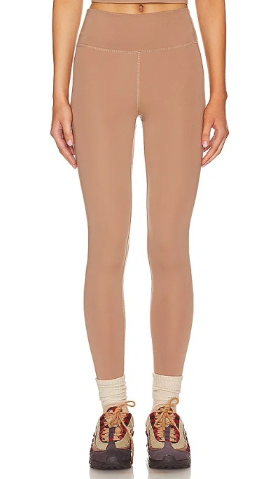 Wellbeing + Beingwell Movewell Rio Legging In Fresco Brown