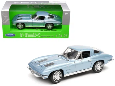 Welly 1963 Chevrolet Corvette Metallic Light Blue 1-24 - 1-27 Diecast Model Car