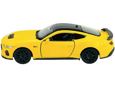 Welly 2024 Ford Mustang Gt 5.0 Yellow With Black Top "nex Models" Series 1/25 Diecast Model Car By