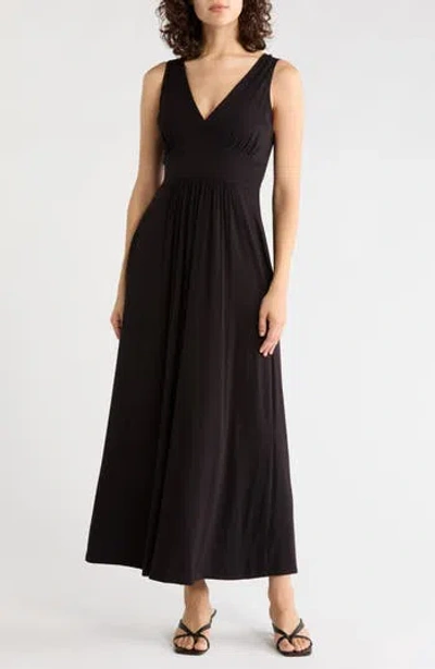 West K Sleeveless V-neck Midi Dress In Black