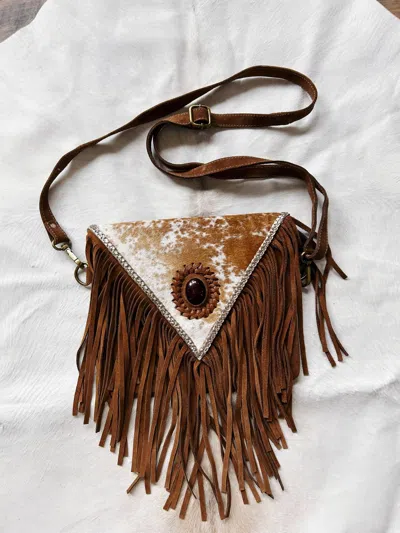 Western Linens Women's Leather W/ Triangle Magnestic Flap Crossbody Bag In Brown