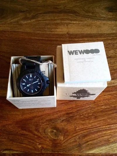 Pre-owned Wewood Wood Date Black Watch - 100% Blackwood