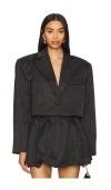 Weworewhat Cropped Satin Blazer In 黑色